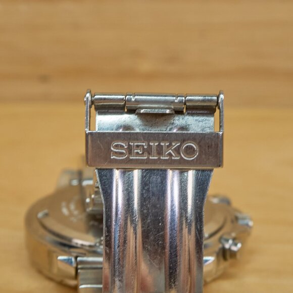 Vintage Seiko 7T94-0AH0 Chronograph Quartz Mens Watch - Picture 8 of 13